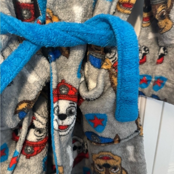 COPY - Paw Patrol Boys Robe, Cutest ever! 4T. Cozy, warm, adorable. Must Have!! - Picture 2 of 9